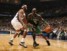 开云体育登录-篮坛奇幻夜，当广东宏远绝杀孟菲斯灰熊，锡安扛起的不只是一支球队