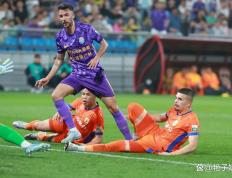 开云体育入口-球员技术全面提升，场上实力明显增强