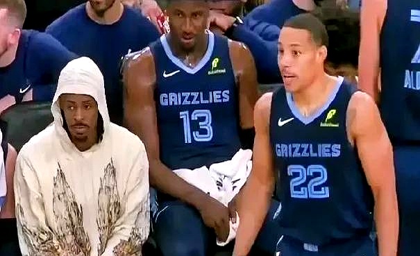 开云体育在线-勇士惨败灰熊，遭遇三连败