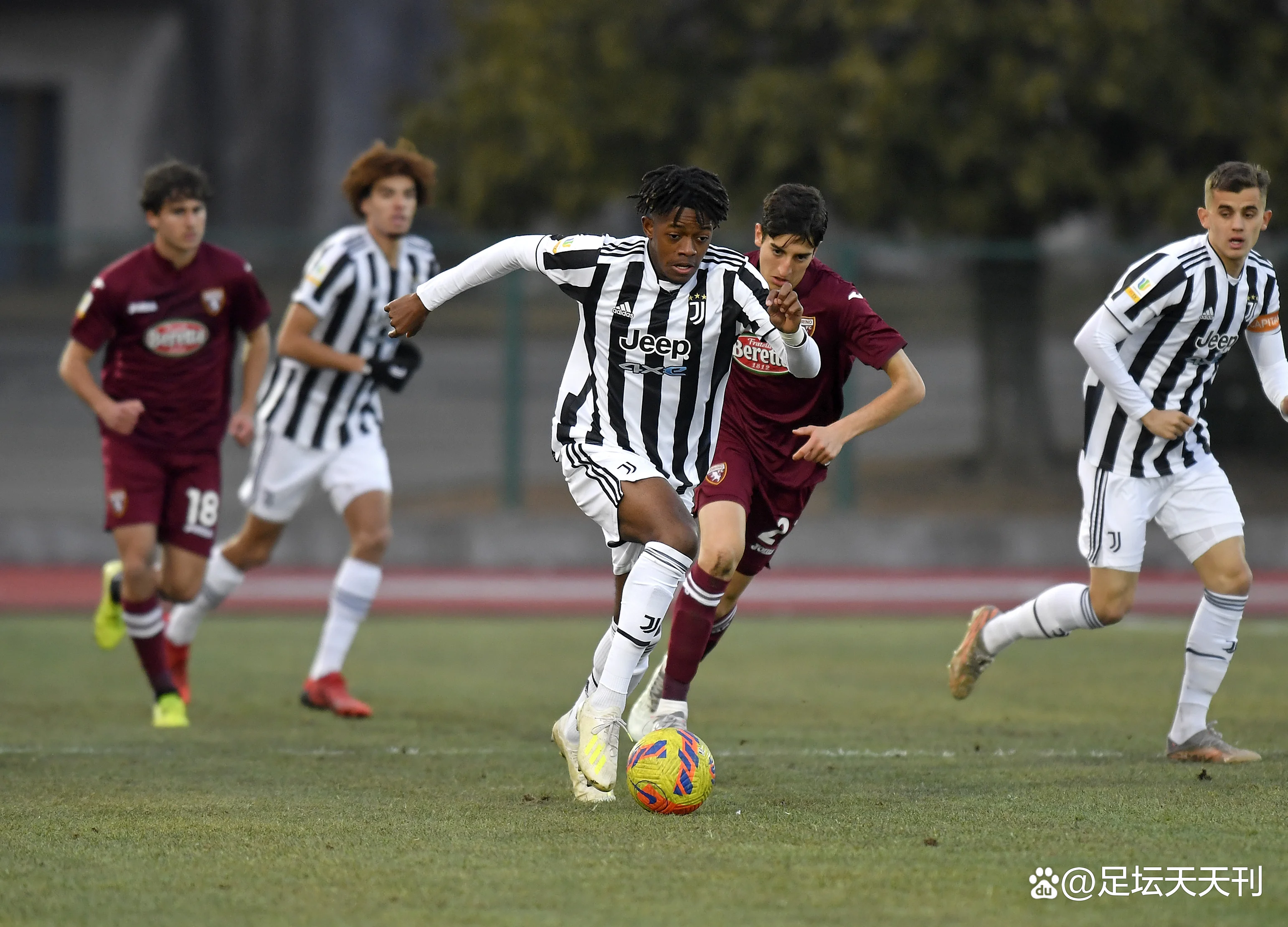 开云下载-尤文图斯球员被誉为最具潜力新星,备受球迷关注的简单介绍