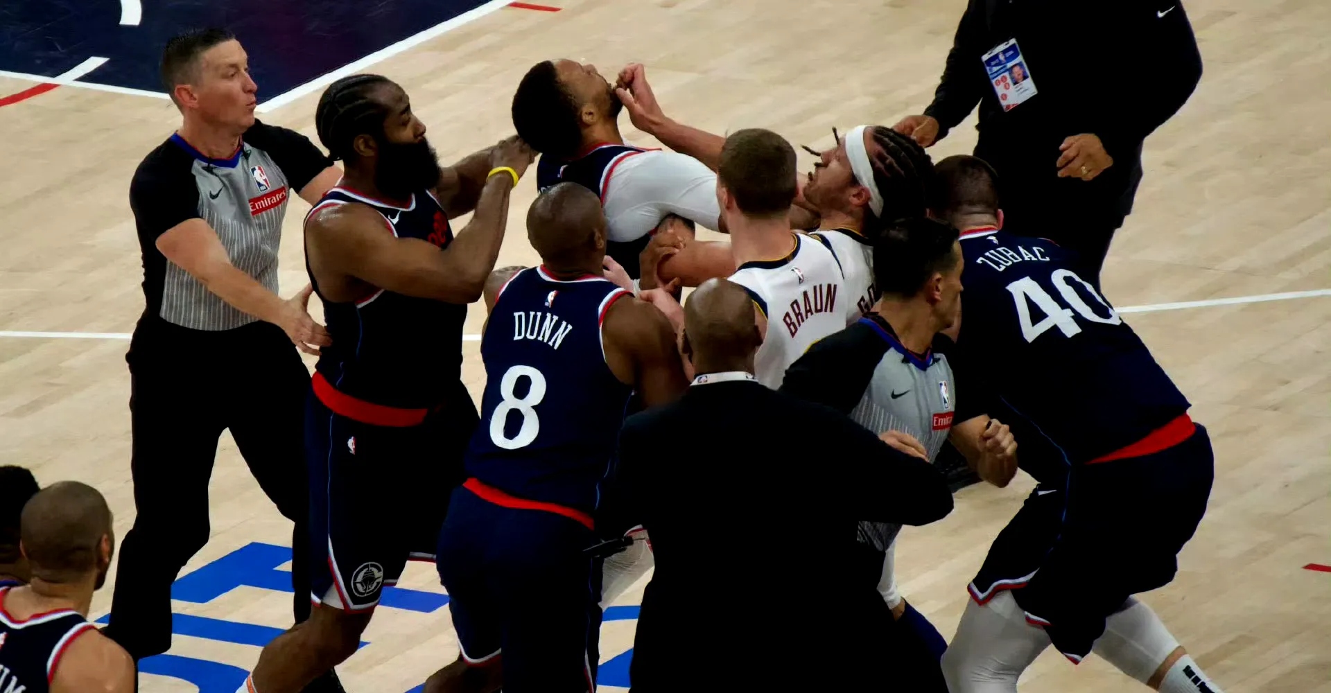 开云体育平台APP-波特兰开拓者遭遇四连败，陷入低谷