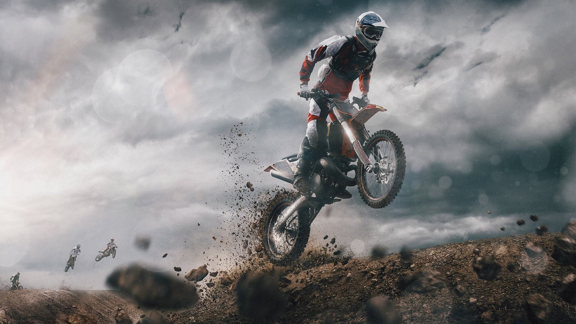 开云体育官方网站-在草地的刀刃与红土的流沙间，梅德韦杰夫的双面战袍